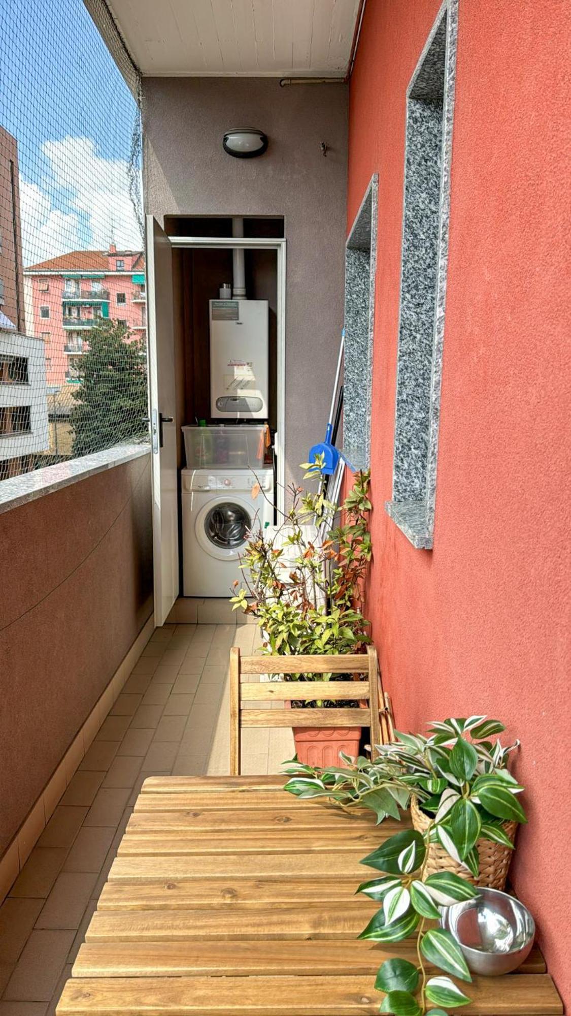 Home In Town - Niguarda - Metro M3 Sotto Casa - Duomo In 12Min Mediolan Zewnętrze zdjęcie